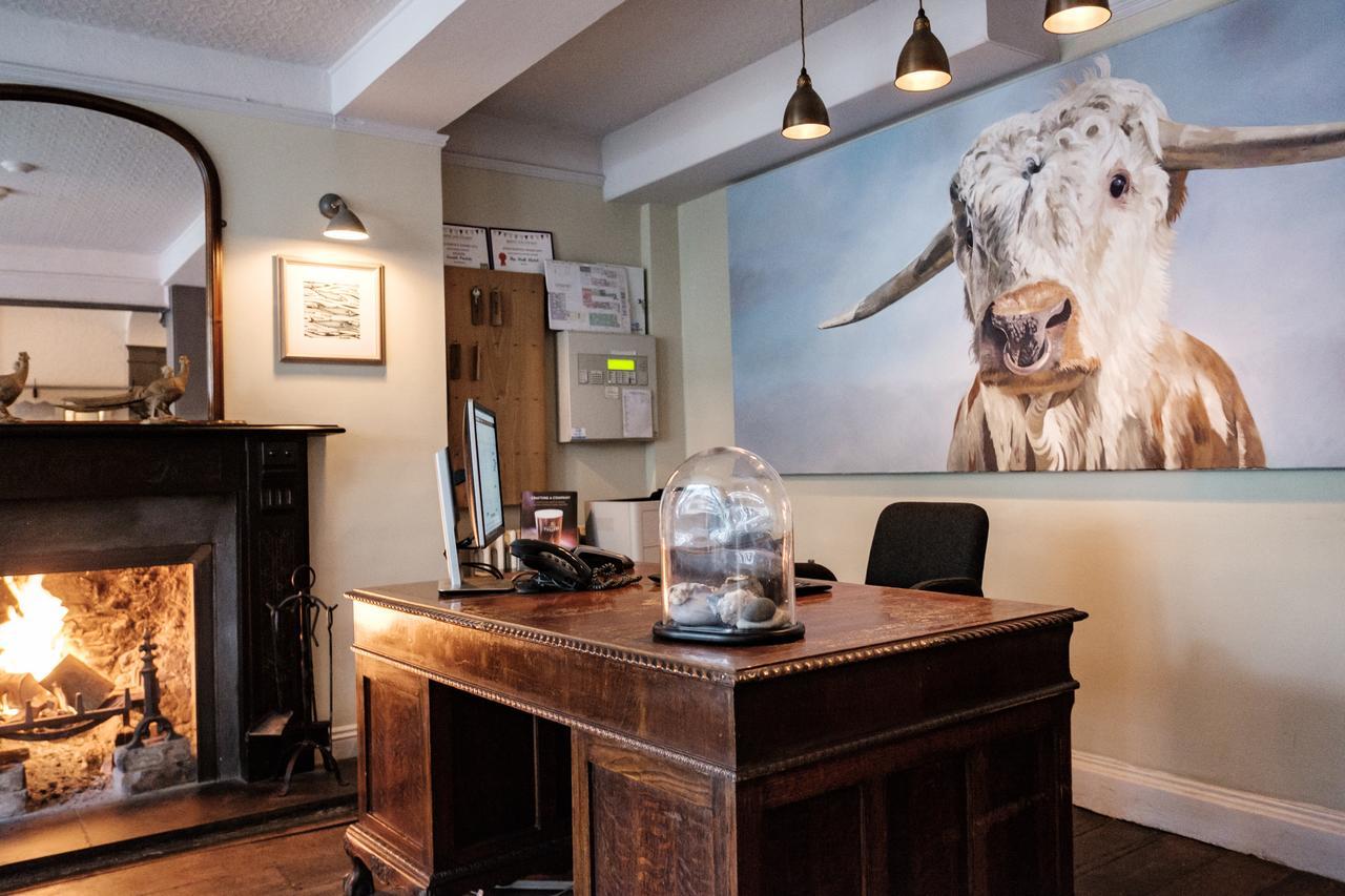 The Bull Hotel Bridport Exterior photo
